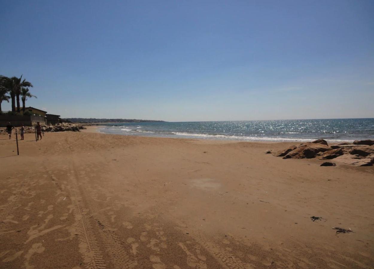 دونّالوكاتا Arisa -Terrazza Privata 60 Mq Sulla Spiaggia المظهر الخارجي الصورة
